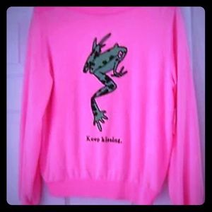 Keep Kissing!!! 🐸 Soft Top by Wildfox